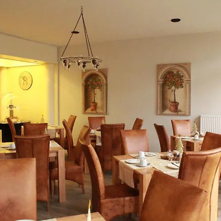 Am Schloss Broich מולהיים אן דר רור