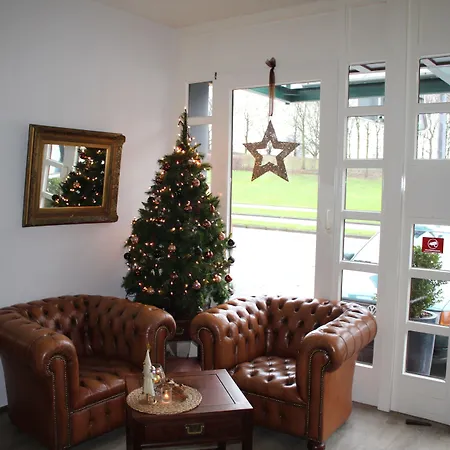 酒店 布罗伊希城堡酒店 3*