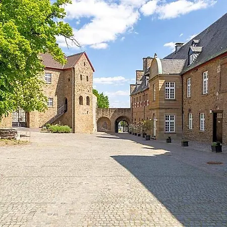Am Schloss Broich 3* Mülheim an der Ruhr