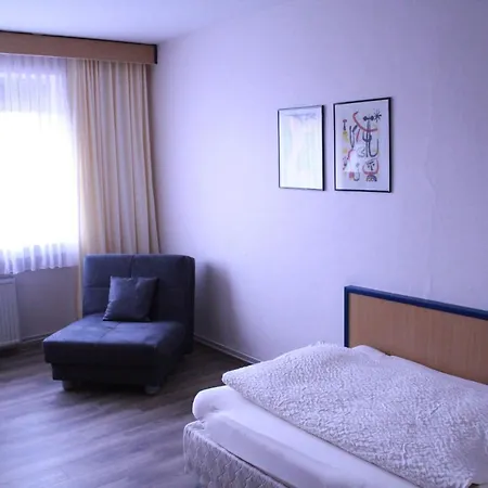 布罗伊希城堡酒店 3* 鲁尔河畔米尔海姆