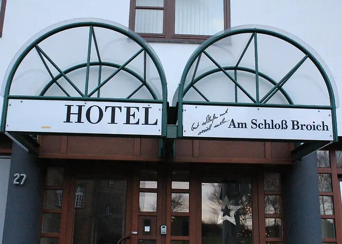 Am Schloss Broich Otel