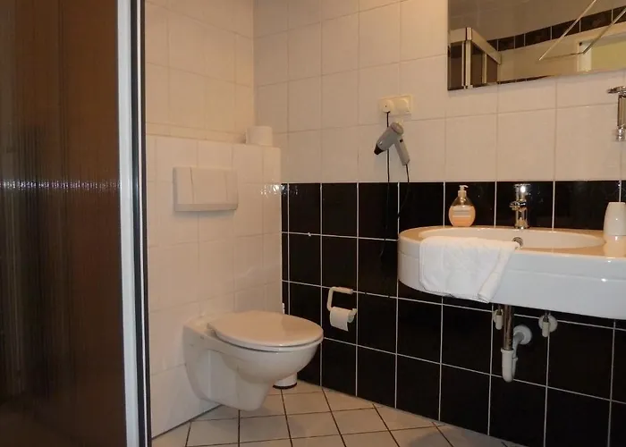 Am Schloss Broich 3* מולהיים אן דר רור